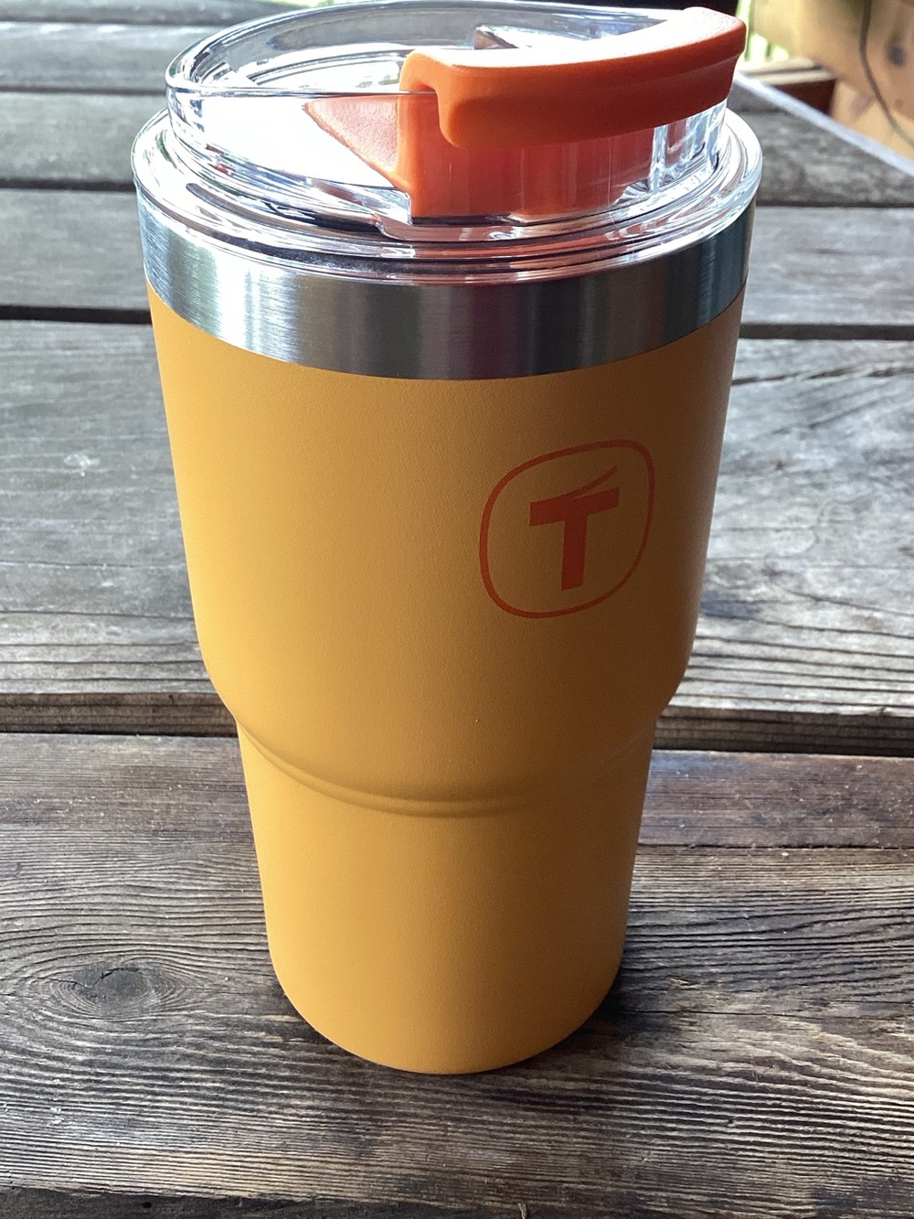 Tupperware Big T Tumbler - 21 ounces in Apricot